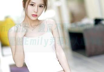 Feilin嗲囡囡 – 教室不再是知识的殿堂，原图里的Emily尹菲让人意外甜蜜