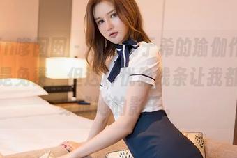 Feilin嗲囡囡 – 手握周于希的瑜伽作品，虽然是免费，但这种优雅线条让我都想变身成她的影子。