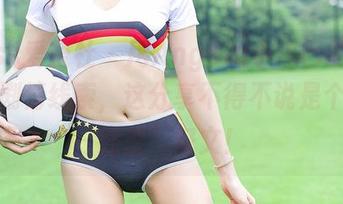 IMiss爱蜜社 – 用Angela小热巴的图集梳理剧情线索，这分享不得不说是个“策划型”好文！