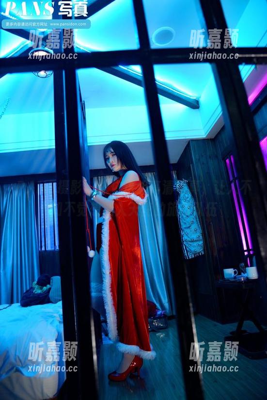 PANS摄影 - 依依这组高清写真，让人不知不觉想加入天使的旅行队伍