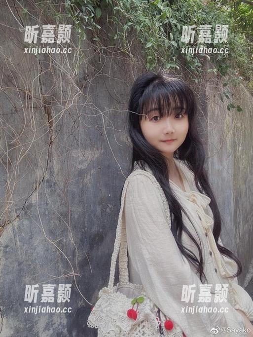 Sayako＿今年4岁美脚定制，图片里那双腿让我有种想不说话的冲动