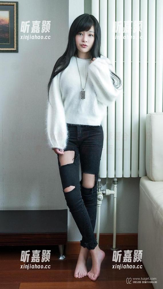 TuiGirl推女郎-艾栗栗 TuiGirl推女郎 - 艾栗栗的泳装合集,分享“小浪花”的另一面……