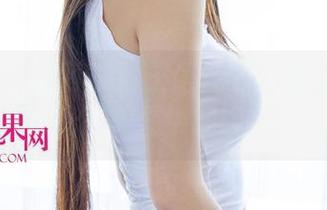 UGirls尤果网 – 让王语纯的红裙在线飞舞，时光在美图中轻轻拂过。