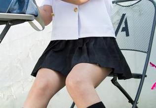 UGirls尤果网 – 诗朵雅的美足定制：一双好看的脚，正义究竟何在？