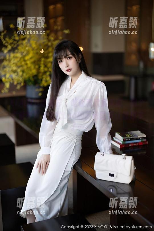 XIAOYU语画界 - 吃饭和欣赏美图，哪个更重要？潘朵拉Laa的厨娘图集让我想多了…