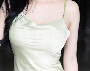 XIAOYU语画界 – 芝芝Booty！你这高跟丝袜，可不只是鞋子而已，套图资源内藏玄机啊。