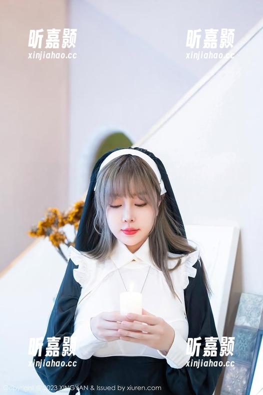 XINGYAN星颜社 - 精选Emily尹菲黑丝图片，呵，这种搭配似乎总能戳中某种软肋？
