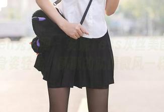 Xiuren秀人网 – 安妮Tess灰丝美图合集，身姿轻盈，酥酥的就像微风一样？