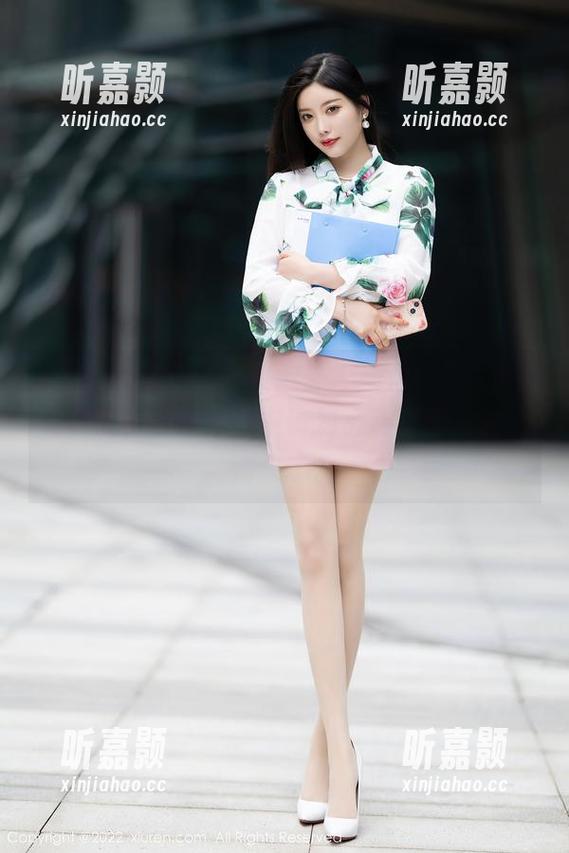 Xiuren秀人网 - 柴婉艺Averie“睡衣”写真集，下载过程中请勿心动过猛，注意别失态。