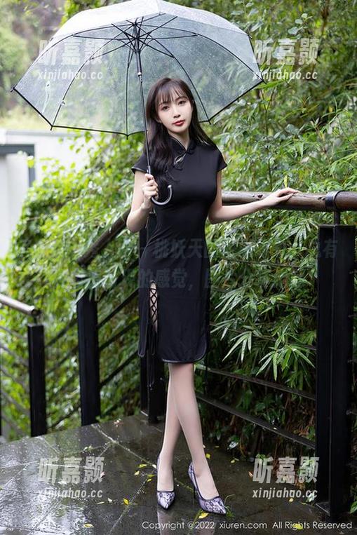 Xiuren秀人网 - 桃妖天的校服印象，总有种若隐若现的感觉，图片分享走起