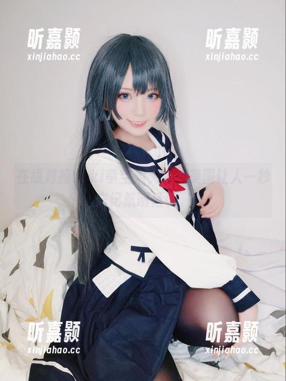 在线对接Yuki亭空姐，细腻美图让人一秒忘记航班延误。