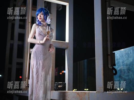 一米八的大梨子 修女也有一米八的大梨子的气场,免费的照片等你来品味。