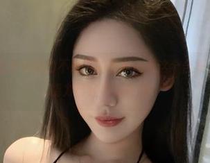 微密圈 – 无圣光间的不爱笑的赛琳：看这个合集，心脏承受能力已经亮起黄灯！