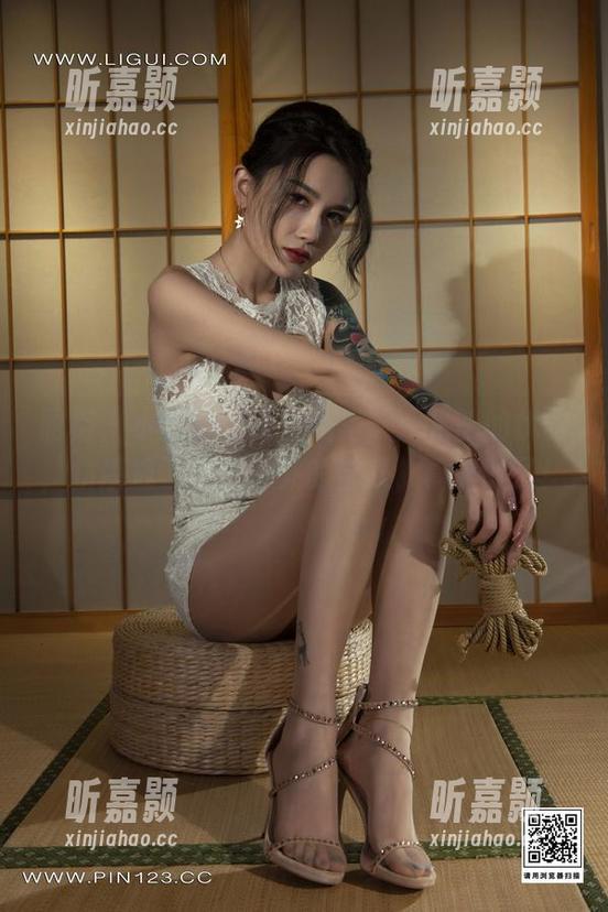丽柜 - 小爽的“贵足盛宴”：足部的优雅，拼凑成了一个意外的合集，真是醉了！