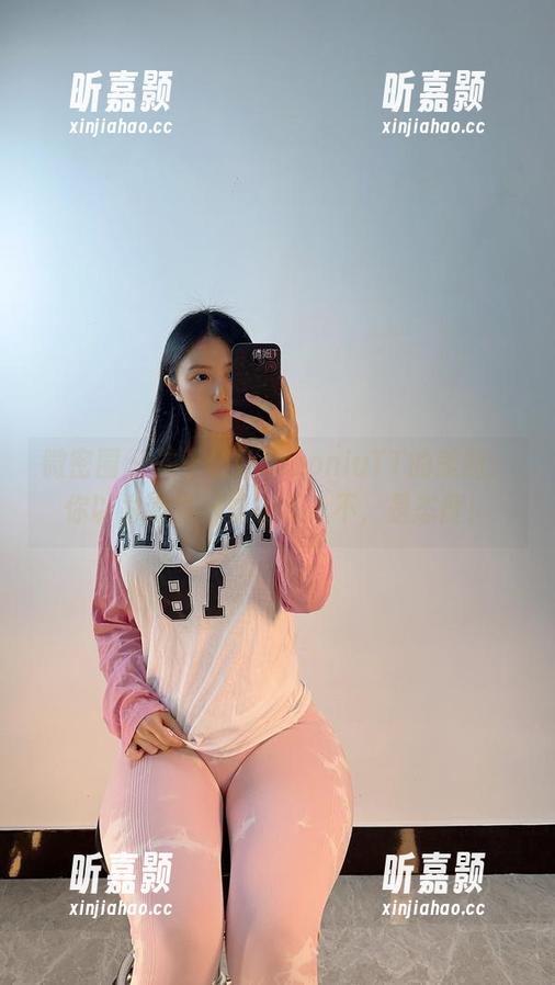 微密圈 - 关于俏妞qiaoniuTT的美图：你以为套装只是衣服？不，是态度！