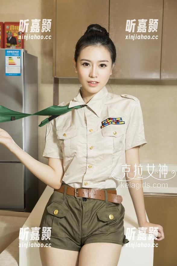 克拉女神 - 依娜丝的女仆写真集：这仆人既会打扫，也能把心都打扫得干干净净。