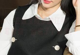 克拉女神 – 在教室散步的江琴，偷偷传送写真集，别忘了下载哟！