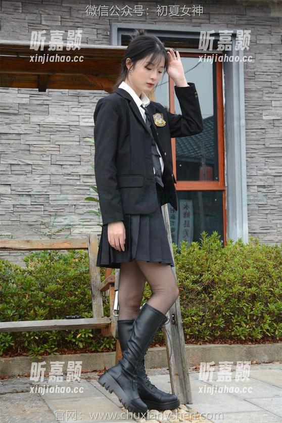 初夏女神 - 无圣光！安妮的裸足写真，反正我眼里只有鞋子不存在的可能。