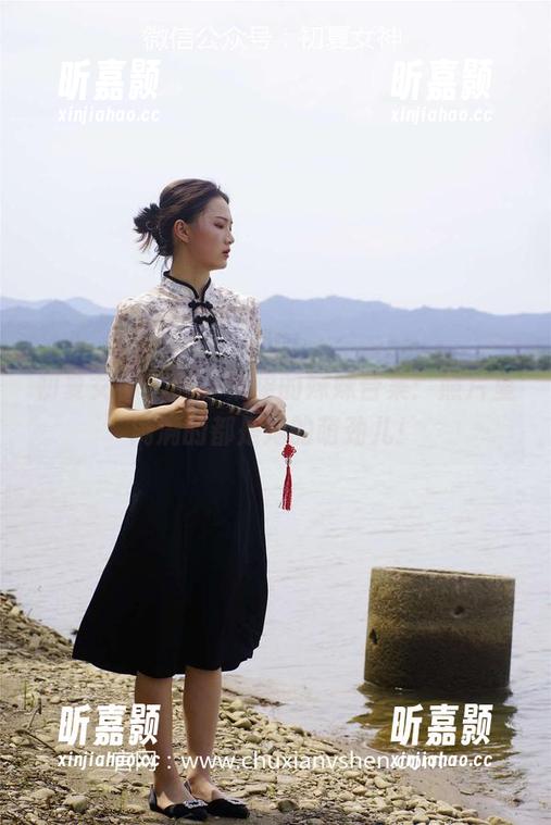初夏女神 - 哇，柒柒的妹妹合集：照片里满满的都是她的萌劲儿！