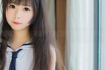 向小圆短裤图册：高清按下快门前，她总能出乎意料！