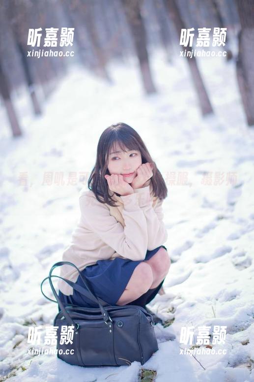 看，周叽是可爱兔兔穿上体操服，摄影师究竟有多乐呵？