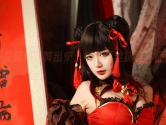 大梨子不是御姐新鲜出炉：每一幅丝袜写真都让人驻足。