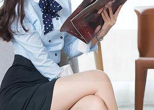 头条女神 – 牛仔裤合集，尹菲的资源让你爱恋上每一道褶皱！