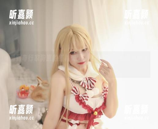 看到奇行家狗崽的红裙美图，更新速度比我看八卦还快！