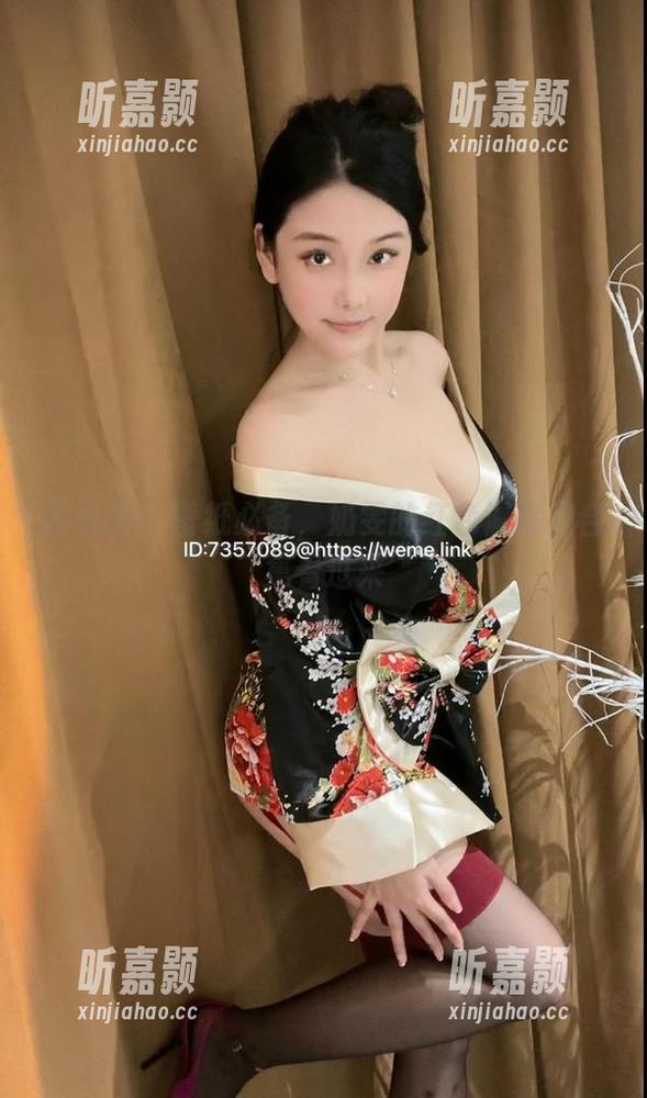 微密圈 - 壁纸必备，奶雯的红色漏背裙合集看过来