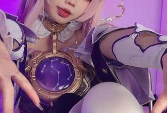 小瑶幺幺的制服高清合集，陷入这种美如梦中？恭喜！