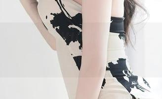 尤蜜荟 – 易阳Silvia的兔女郎，毫无圣光，图包里前所未见的风景！
