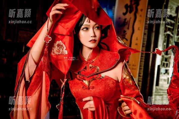 全套来袭，戚顾儿的原图果然如我预料的那样霸道。