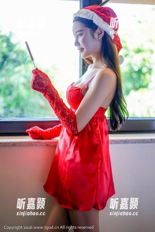 推女神 - 精选镜头：看施忆佳Kitty酱和她姐姐的互动，你永远不知道那小动作里藏着几分默契。