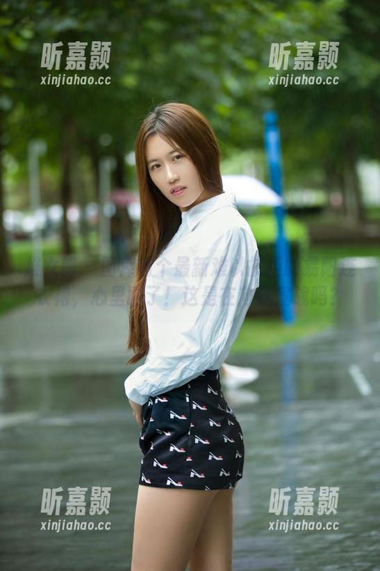推女郎 - 图库有个最新难以抗拒的易阳连衣裙，心里酸了！这是在向我宣战吗？