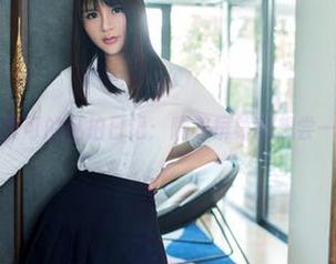 推女郎 – 黄可的私拍日记：隔着屏幕就想尝一口肉丝！