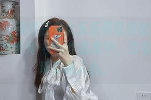 微密圈 – 穿梭在杨大乐乐很靠谱的最新微信朋友圈系列-视频作品集中，总有那么一两幕戳人心。