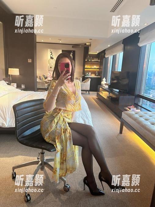 微密圈 - 唯美图鉴：果儿Victoria暮色春光，心想，哪天能做我家壁纸就好了。