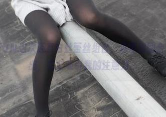 想不到JKFUN这次还有白丝蕾丝组合，森萝财团合集，图片一出，完全吸引我的注意力。