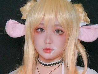 椒妮佐仁的豹纹套图，一秒变身时尚猫女，真的假的…？