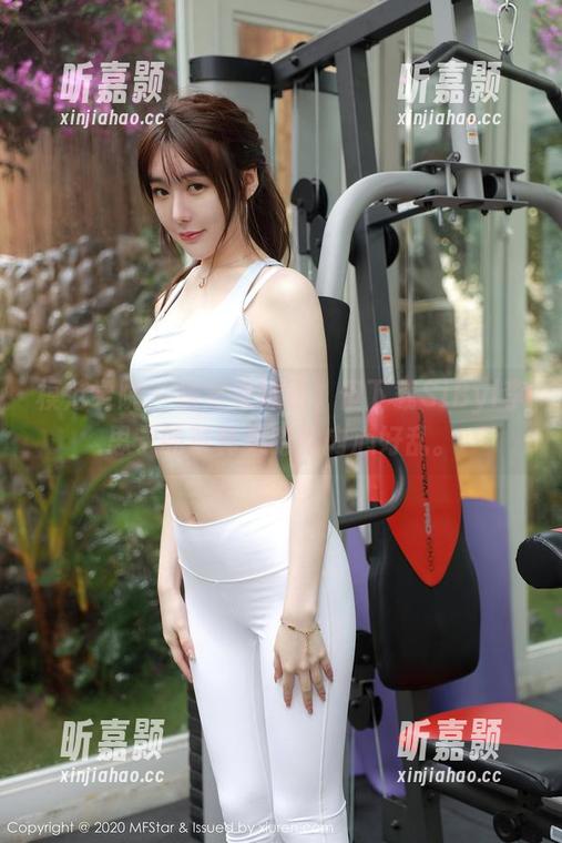 模范学院 - 虽然是妹子，但下载SiByl李思宁的写真集时我内心好乱。