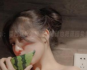 樱晚gigi：带回这只小狐狸的同时也把原图免费送你！