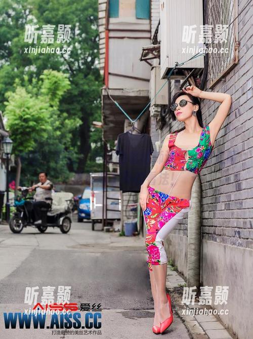 爱丝-索菲 爱丝 - 最新!索菲的机械师造型,彻底颠覆你对工具的看法!