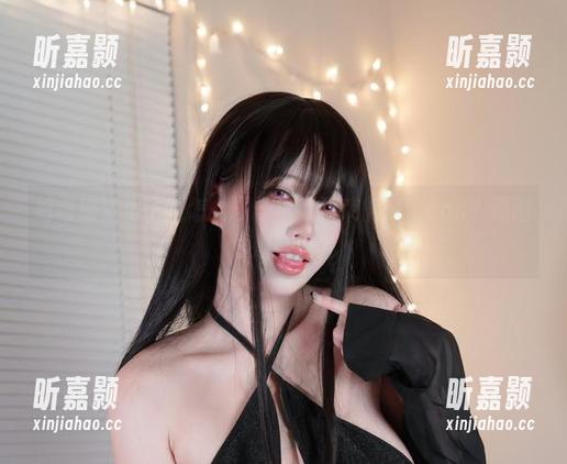 好奇狐洛洛子是怎么设计出被拘束的银狐cos？原图线索在这儿
