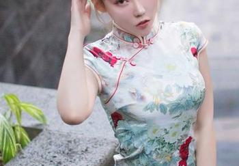 秀人网 – Arude薇薇的美腿美臀大赏：高清美图，让你直呼“我爱这条腿”！