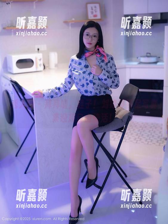 秀人网 - 拜拜啦，鞋子！刘婷婷裸足写真集迎接自由快活！