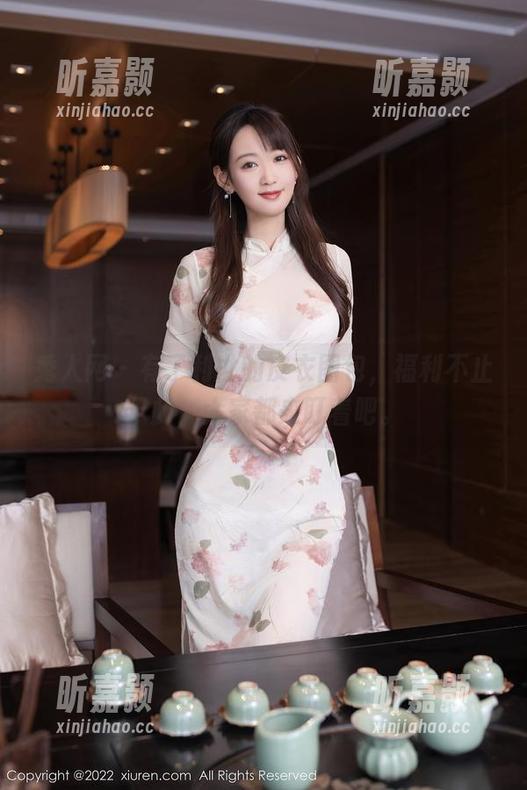 秀人网 - 有了利世的皮衣图包，福利不止于此，大家都来盯着吧。