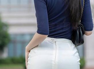 秀人网 – “奶瓶子”教室图集，下载了别后悔哟