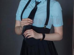 秀人网 – 幼幼的校服私房图集，清纯但又不那么简单，你懂的吧？
