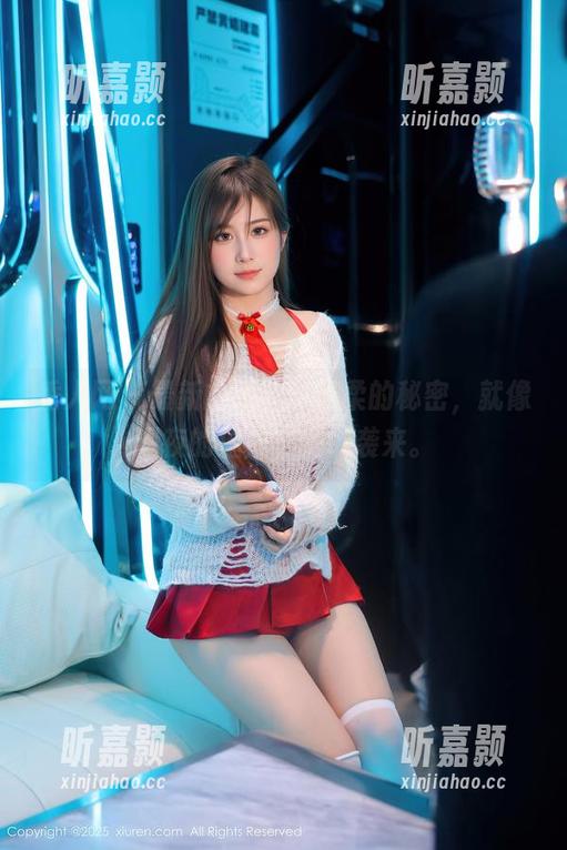 秀人网 - 最新的图片—曼柔的秘密，就像深夜的温柔，悄悄袭来。