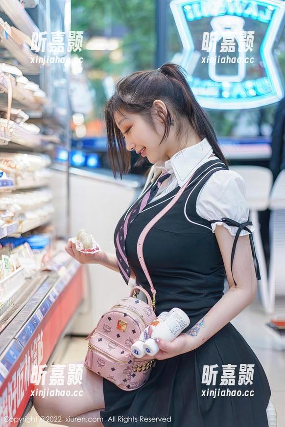 秀人网 - 林文文的腿，走遍天下都不怕——腿部图集大赏！